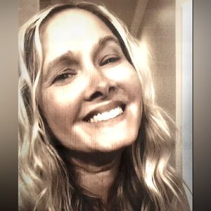 Meet your Posher, Juliana